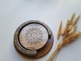 زیر لیوانی چوبی طرح برجسته