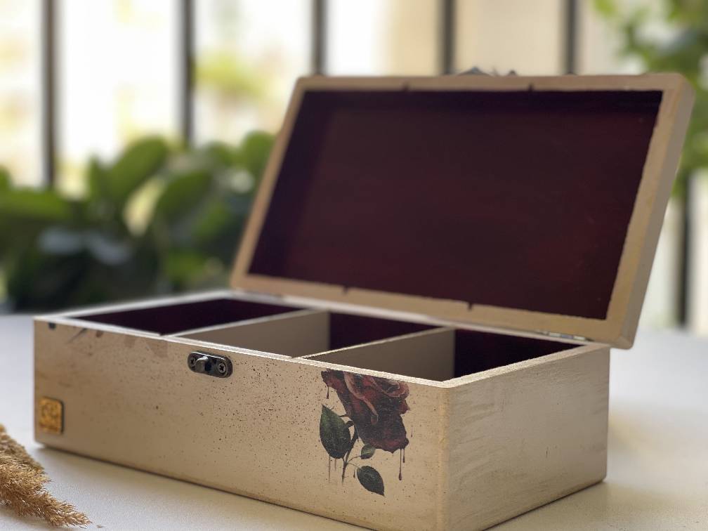 باکس چوبی اکسسوری